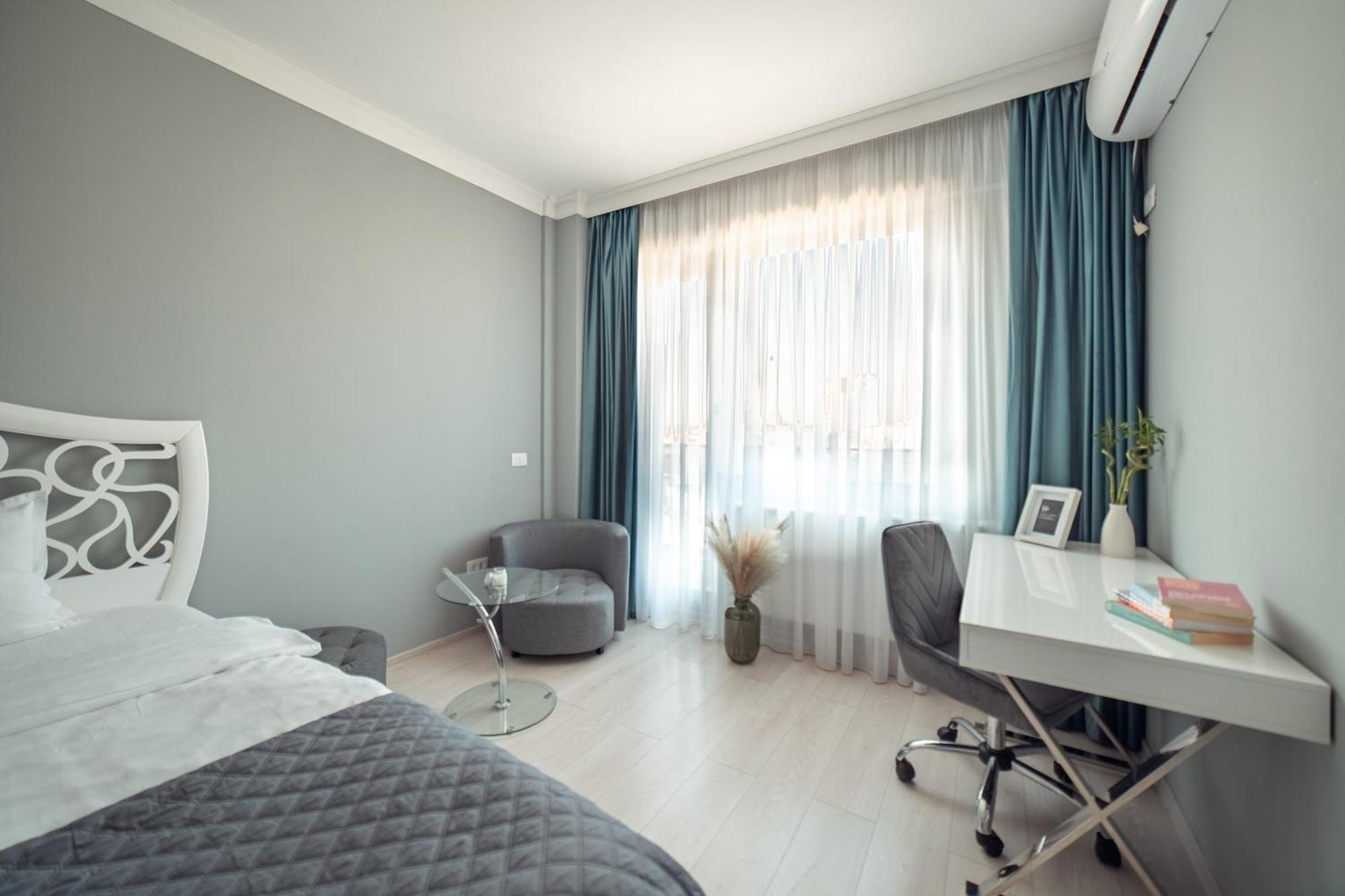 Cozy Apartments At Q Residence - Palas Mall Iasi Exterior photo